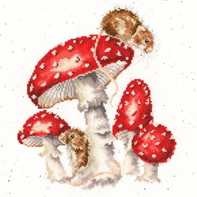 Mouse and toadstool cross stitch
